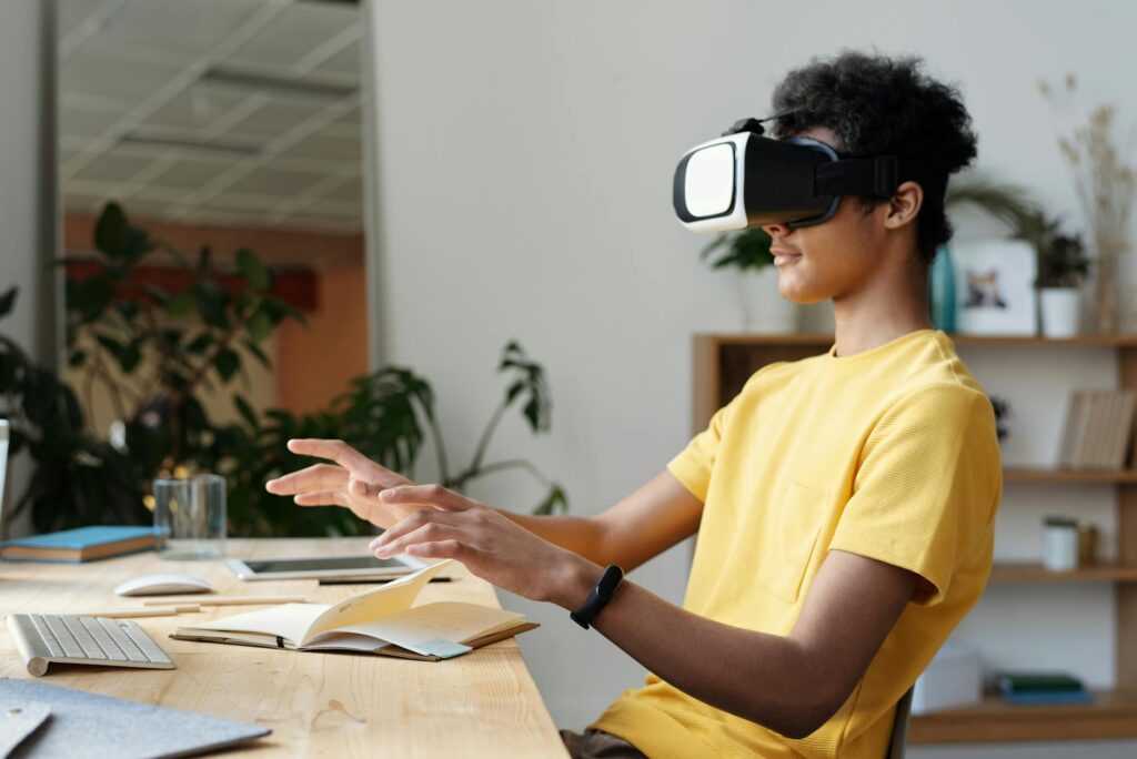 metaverse technology, gui, vr, web 2.0, content